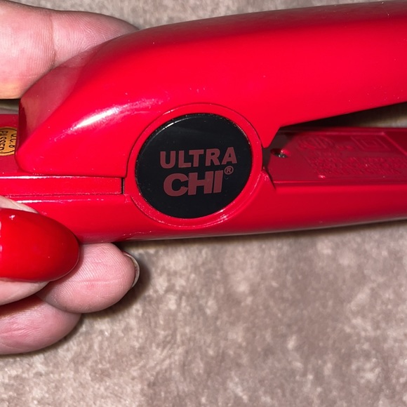 Chi ultra flat iron 💕💕 - Picture 4 of 4
